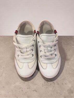 Gucci White Kids Sneakers with Red & Green Web Detail